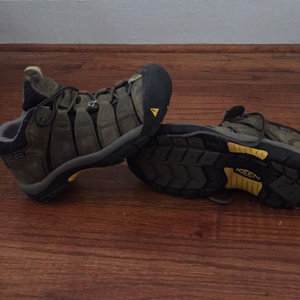 Keen boots
